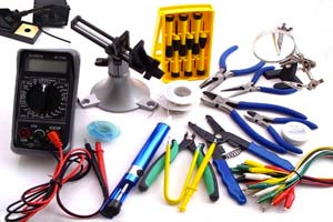 آموزش کار با ابزار تعمیرات ابزار تعمیرات