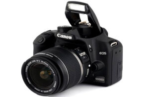 باز کردن برد دوربین عکاسی Canon EOS 1000D